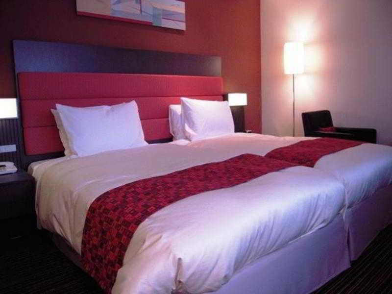 Holiday Inn Osaka Namba By Ihg Екстериор снимка