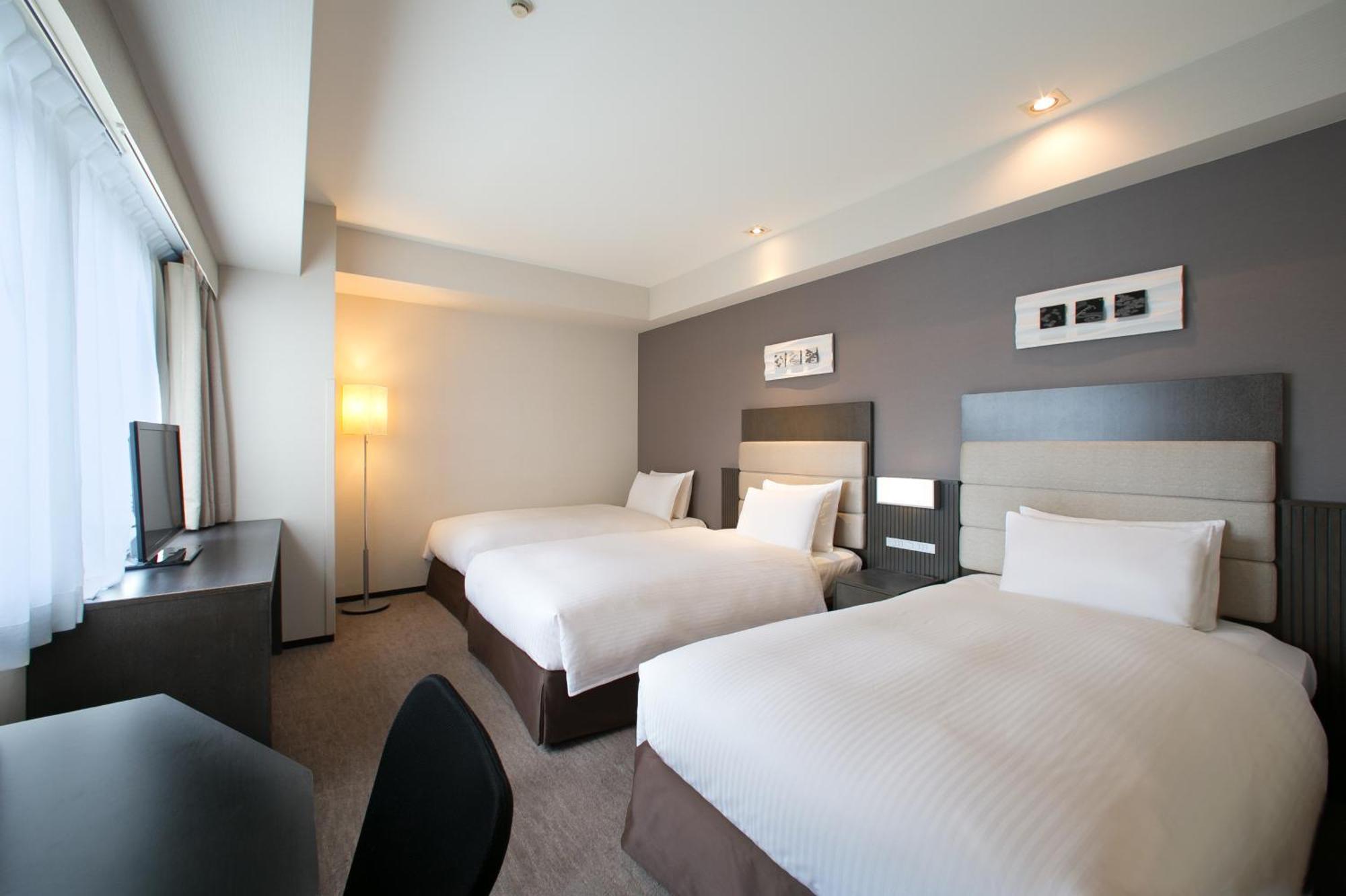 Holiday Inn Osaka Namba By Ihg Екстериор снимка
