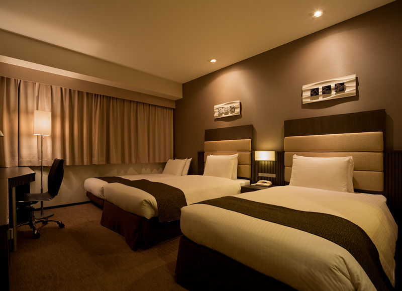 Holiday Inn Osaka Namba By Ihg Екстериор снимка