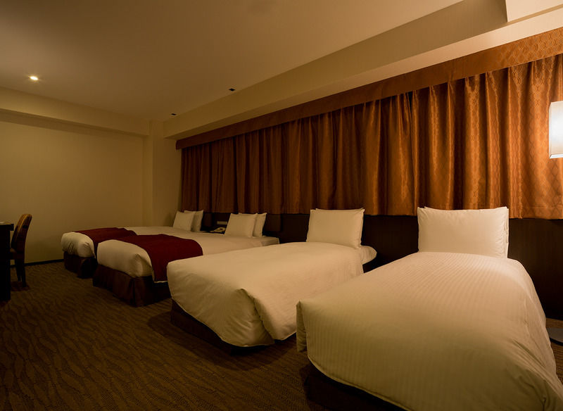 Holiday Inn Osaka Namba By Ihg Екстериор снимка