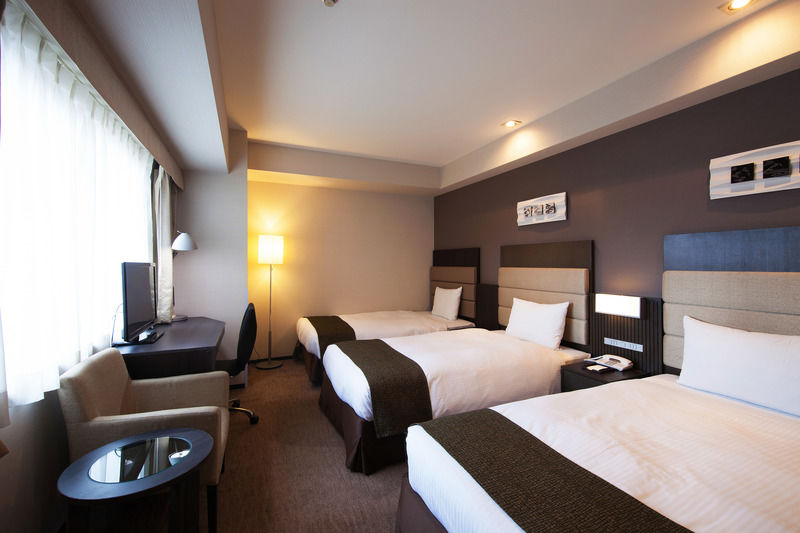 Holiday Inn Osaka Namba By Ihg Екстериор снимка