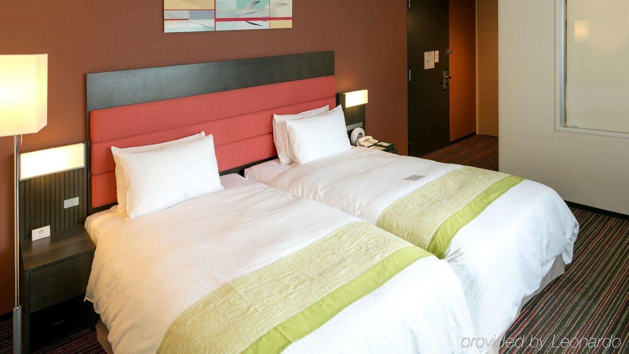Holiday Inn Osaka Namba By Ihg Екстериор снимка