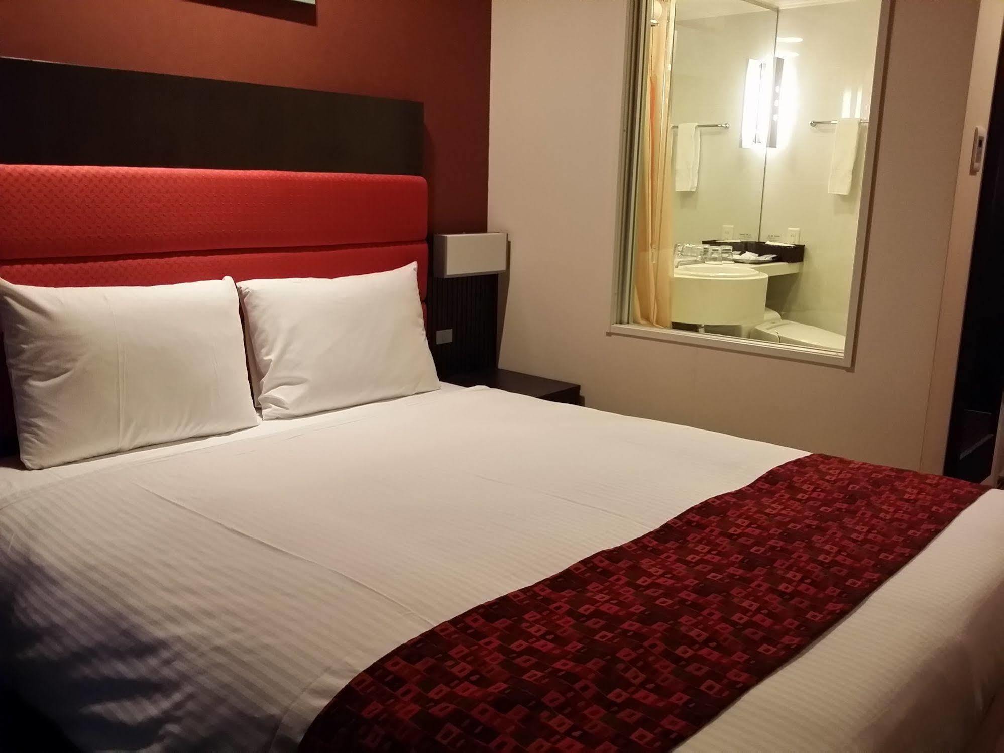Holiday Inn Osaka Namba By Ihg Екстериор снимка